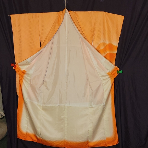 Japanese furisode kimono - Picture 2 of 14